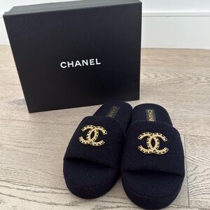 Chanel luxury slipper